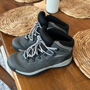 Columbia Hiking Boots